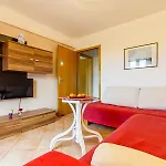 Catalina 3* ميدولين