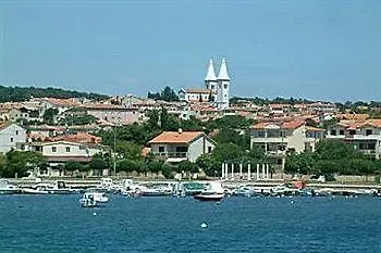Catalina Hotel 3*