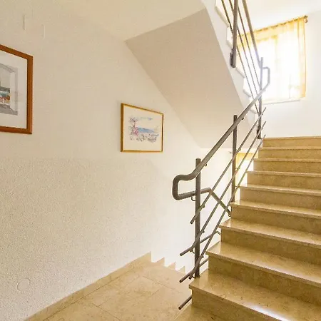 Catalina 3* ميدولين