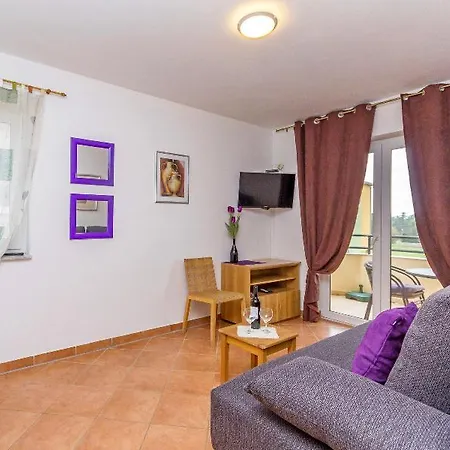Catalina Hotel 3*