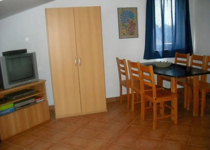Hotel Catalina Medolino