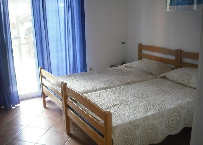 Hotel Catalina 3*
