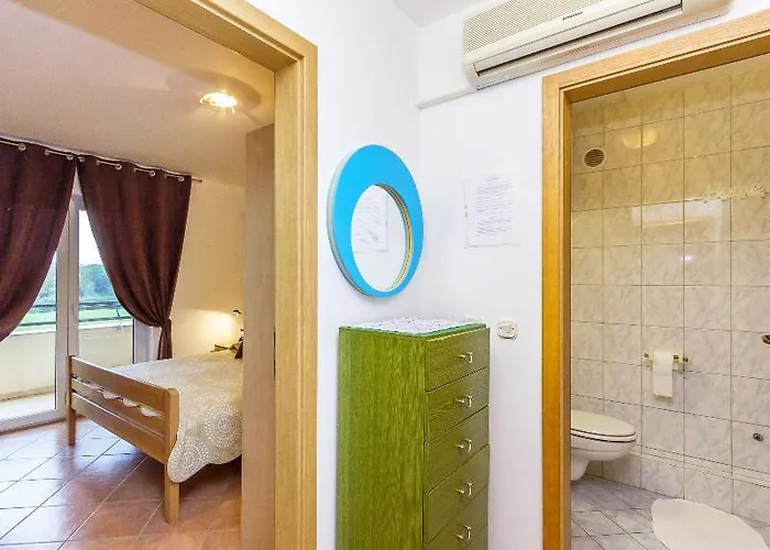 Catalina Hotel 3*